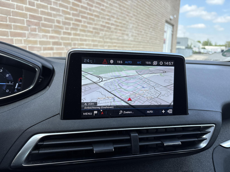 Peugeot 5008 1.2 PureTech Blue Lease Premium | € 8.200,- NETTO! — photo 10