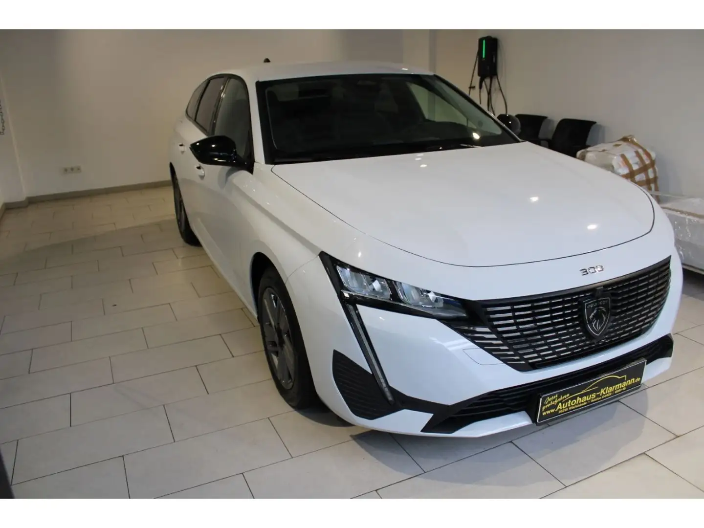 Peugeot 308 SW Allure 1.5 BlueHDi 130 EU6e Navi Leder Di Weiß - 2