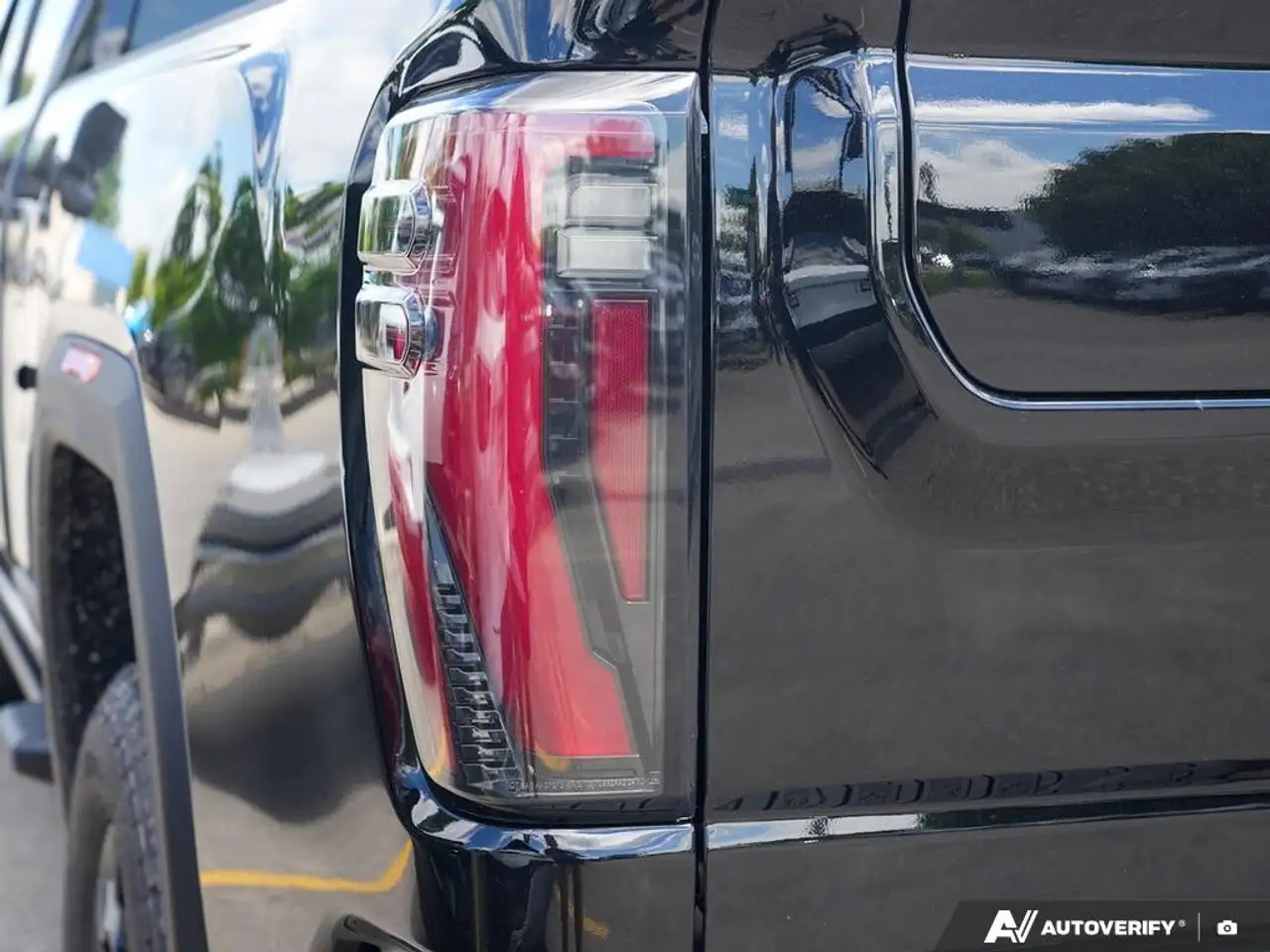 GMC Sierra 2500HD снимка GMC Sierra 2500HD