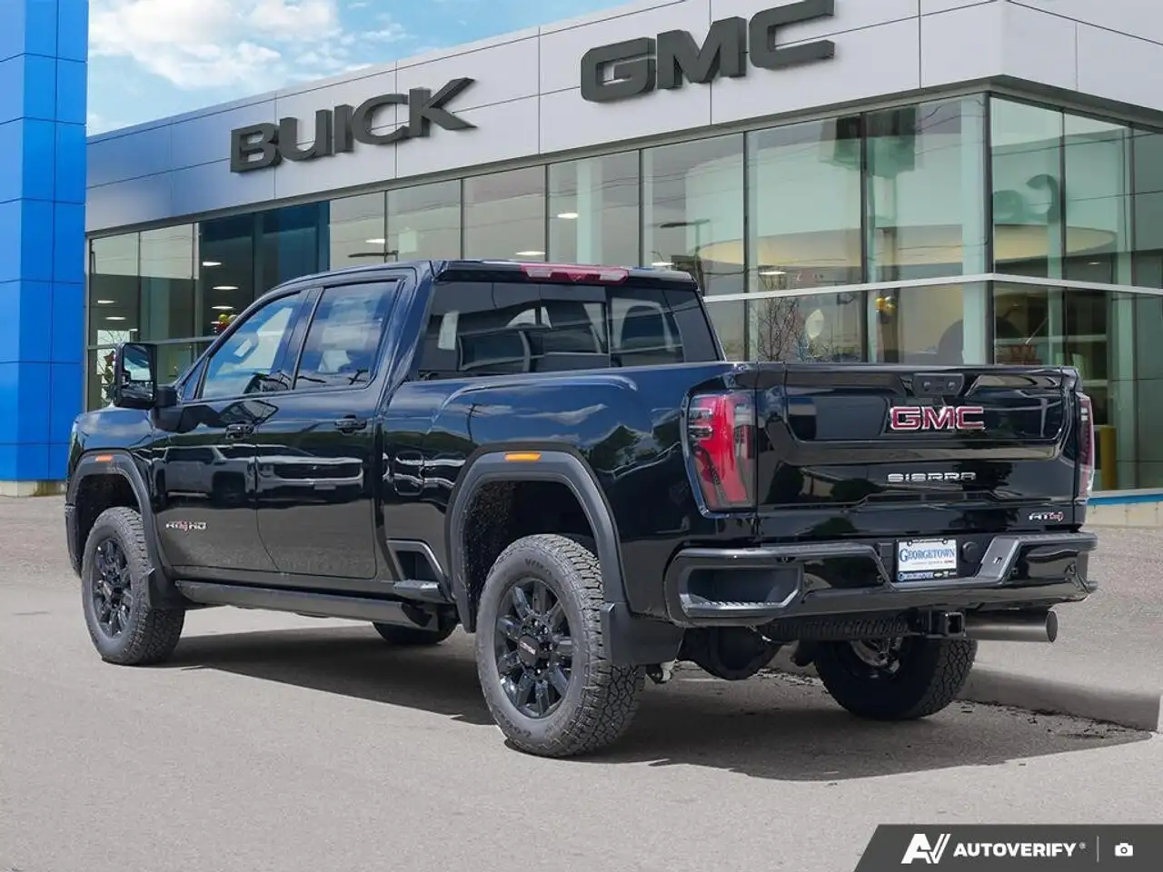GMC Sierra 2500HD снимка GMC Sierra 2500HD