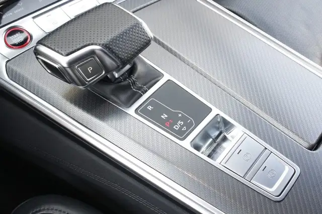 Audi RS6 view 12