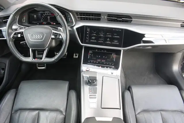 Audi RS6 view 5