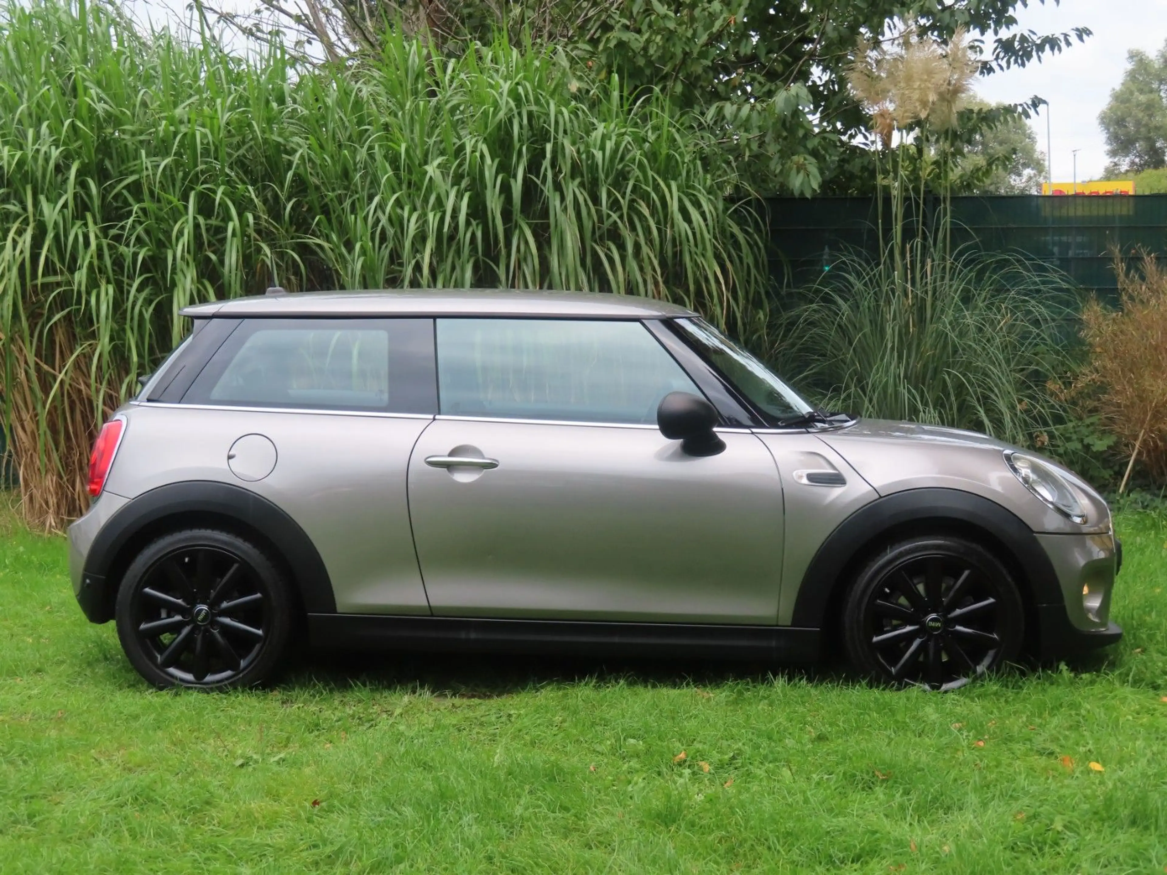 MINI One Mini "17 Zoll Alu, Sitzheizung, Tempomat" — photo 4