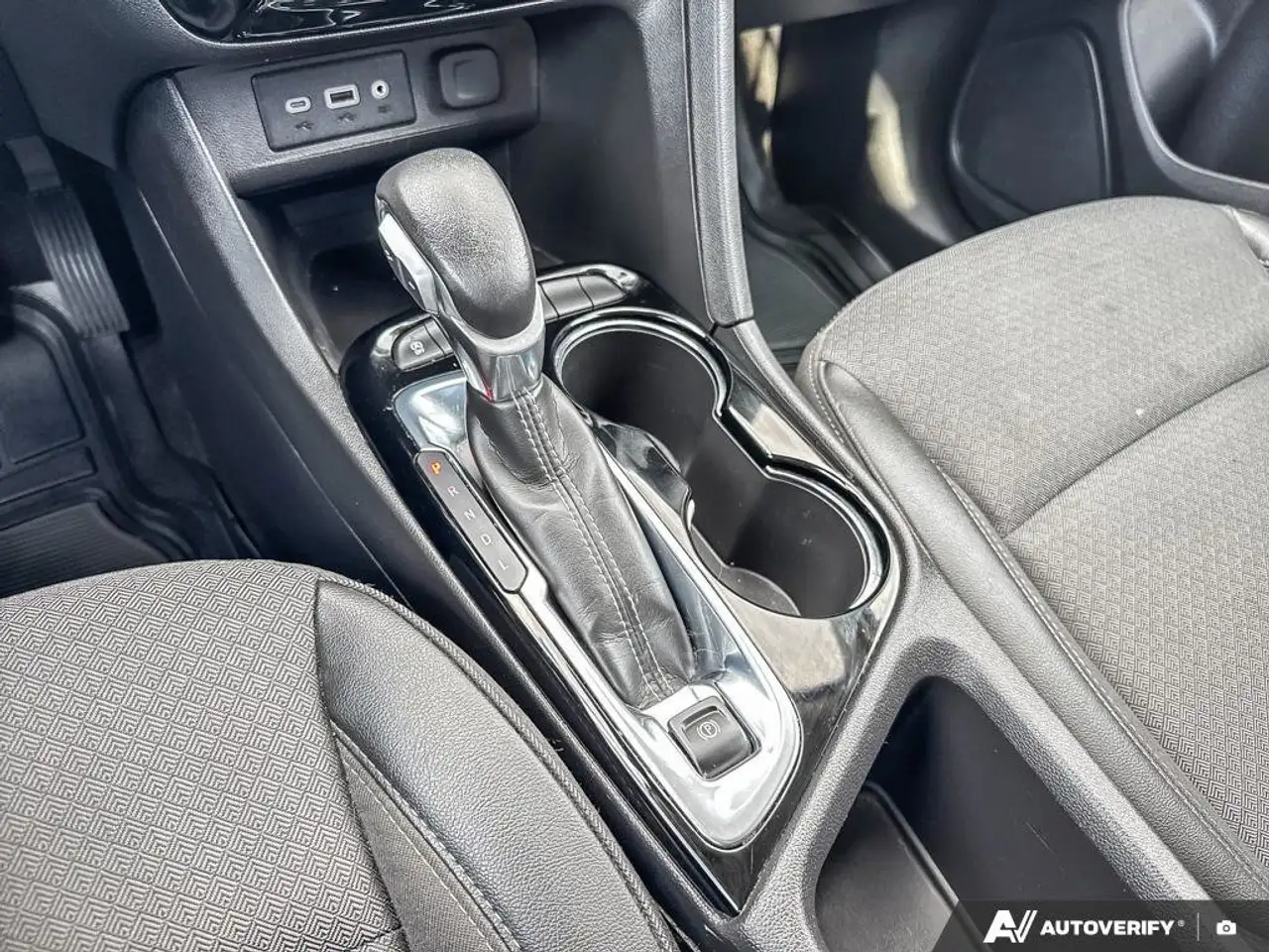 Buick Encore снимка Buick Encore