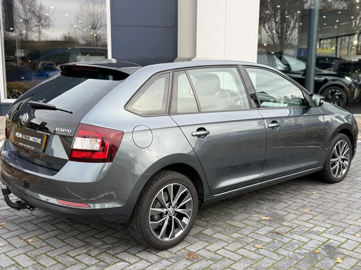 Skoda Rapid/Spaceback 1.2 TSI Automaat | Pano | stoelverwarming | Trekha Gris - 2
