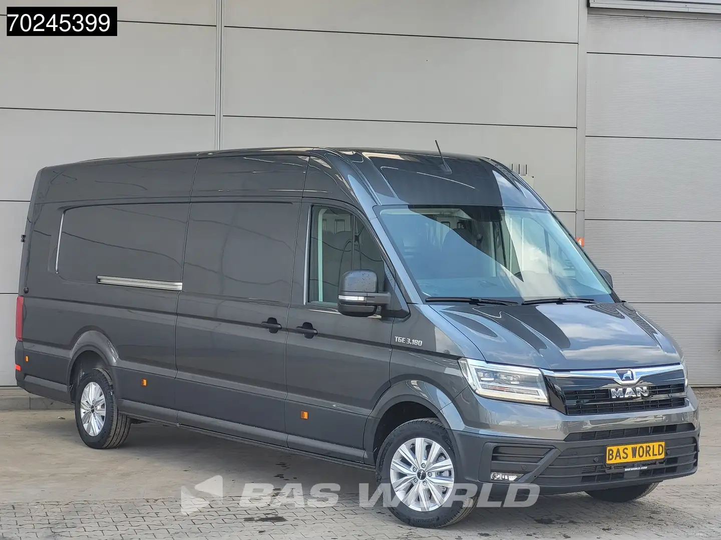 MAN TGE Automaat XXL L5H3 LED LM Velgen Groot scherm CarPl Gris - 2