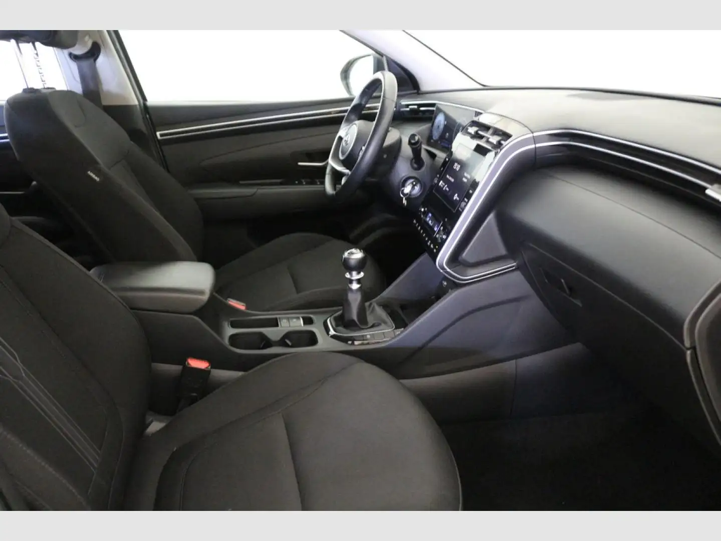 Hyundai TUCSON 1.6 TGDI Maxx 4x2 Plateado - 2