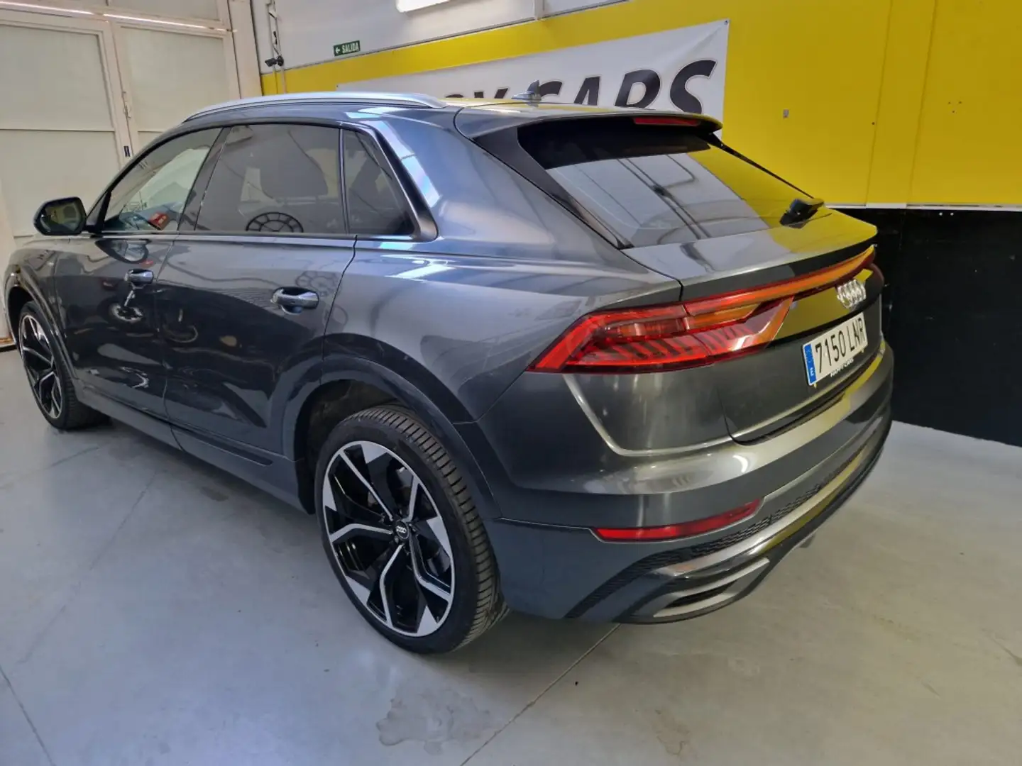 Audi Q8 45 TDI Black line plus quattro tiptronic Gris - 2