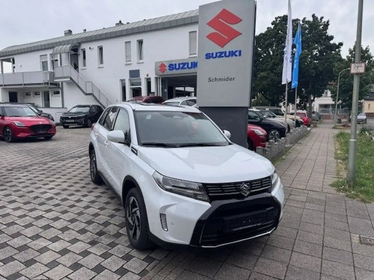 Suzuki Vitara 1.5 DUALJET Vollhybrid Comfort+ AGS Weiß - 1