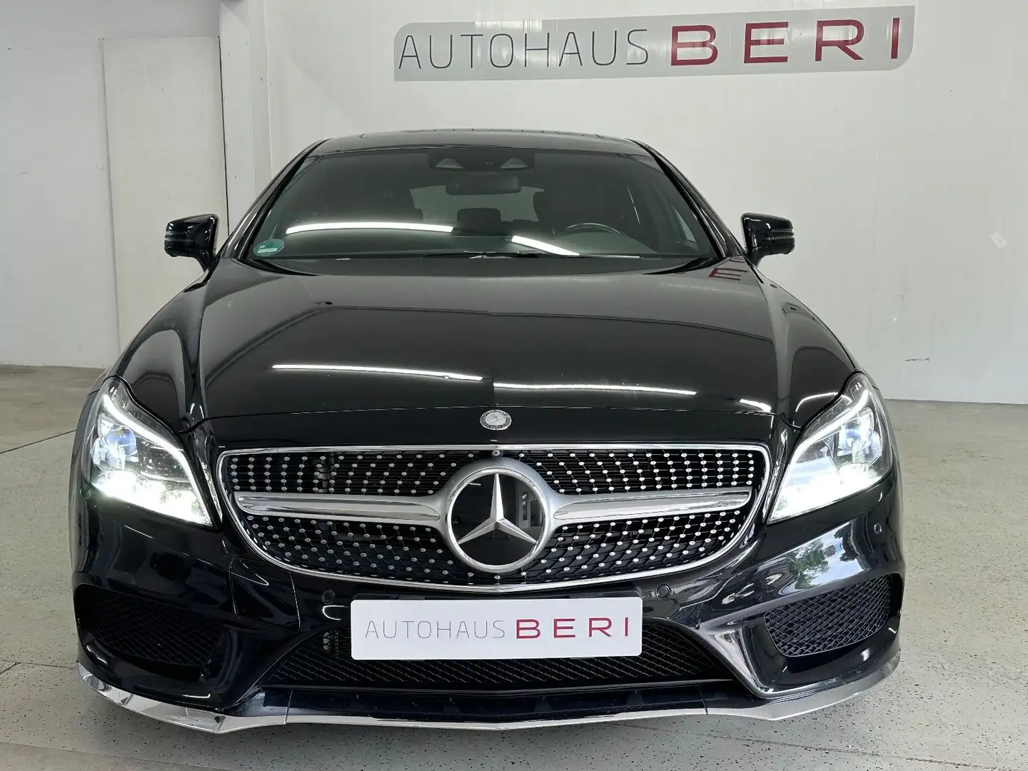 Mercedes-Benz CLS CLS400 4Matic Shooting Br. AMG*Multibeam*H&K Schwarz - 2