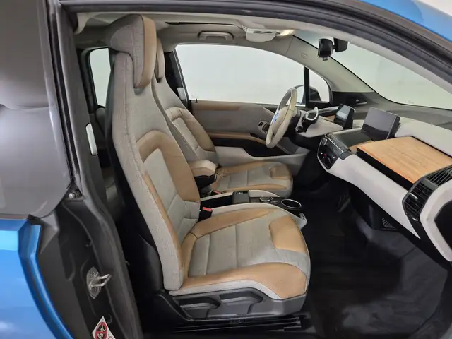 BMW I3 view 11