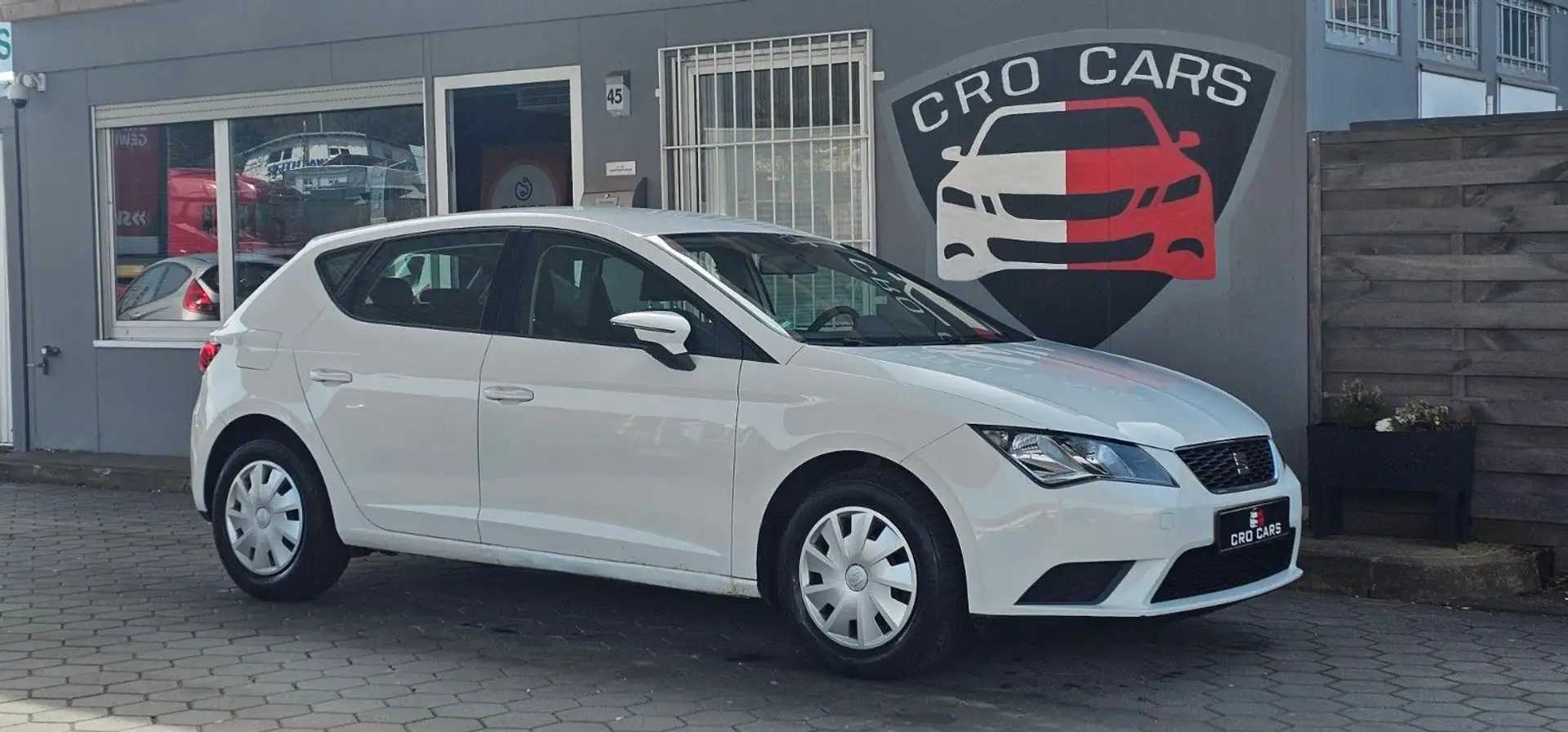 SEAT Leon Reference*Beschädigt* Weiß - 1