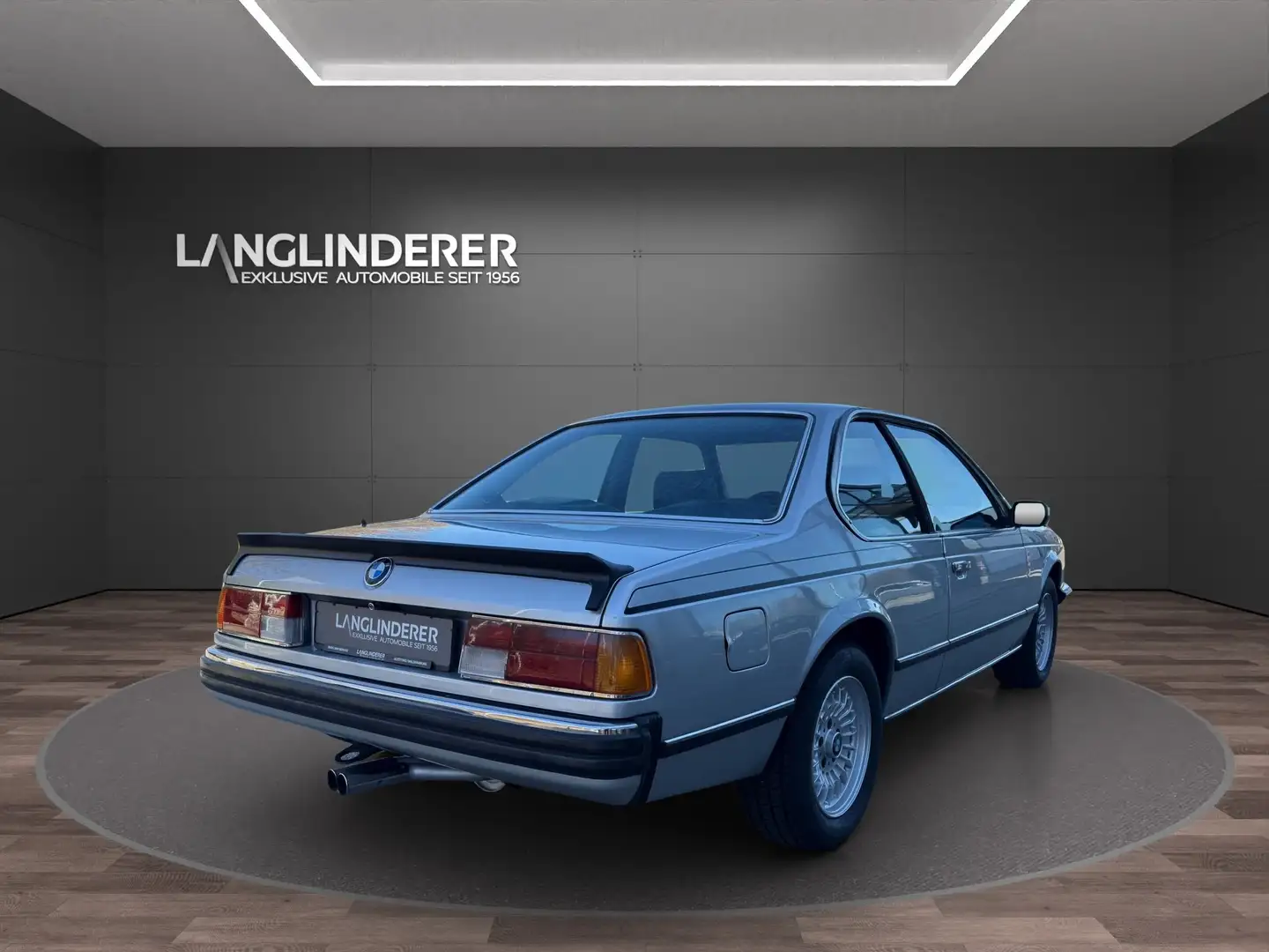 BMW 635 CSi rostfreies&unverschweißtes Original Fzg. Срібний - 2