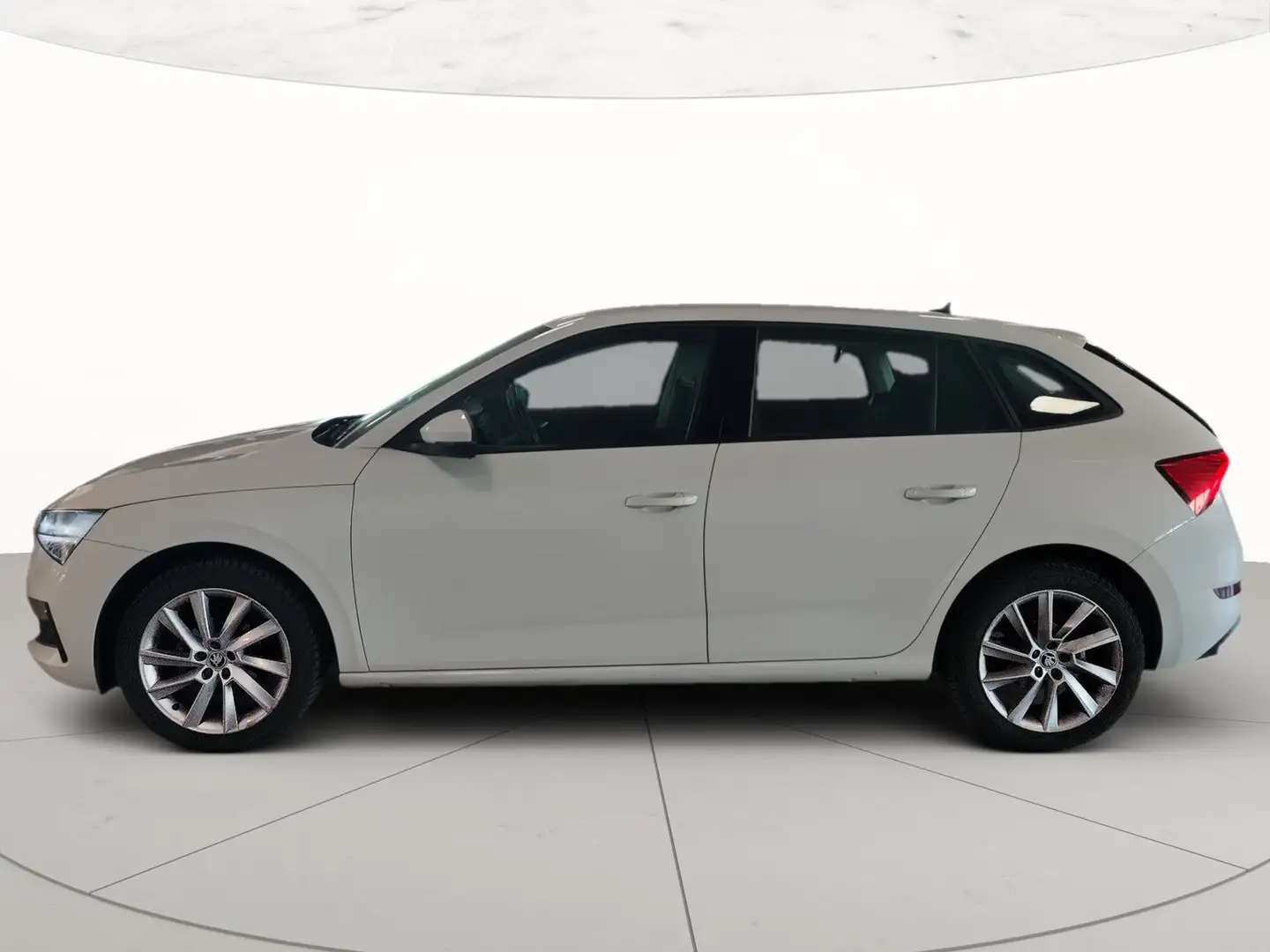 Skoda Scala 1.0 tsi ambition 95cv Blanc - 2
