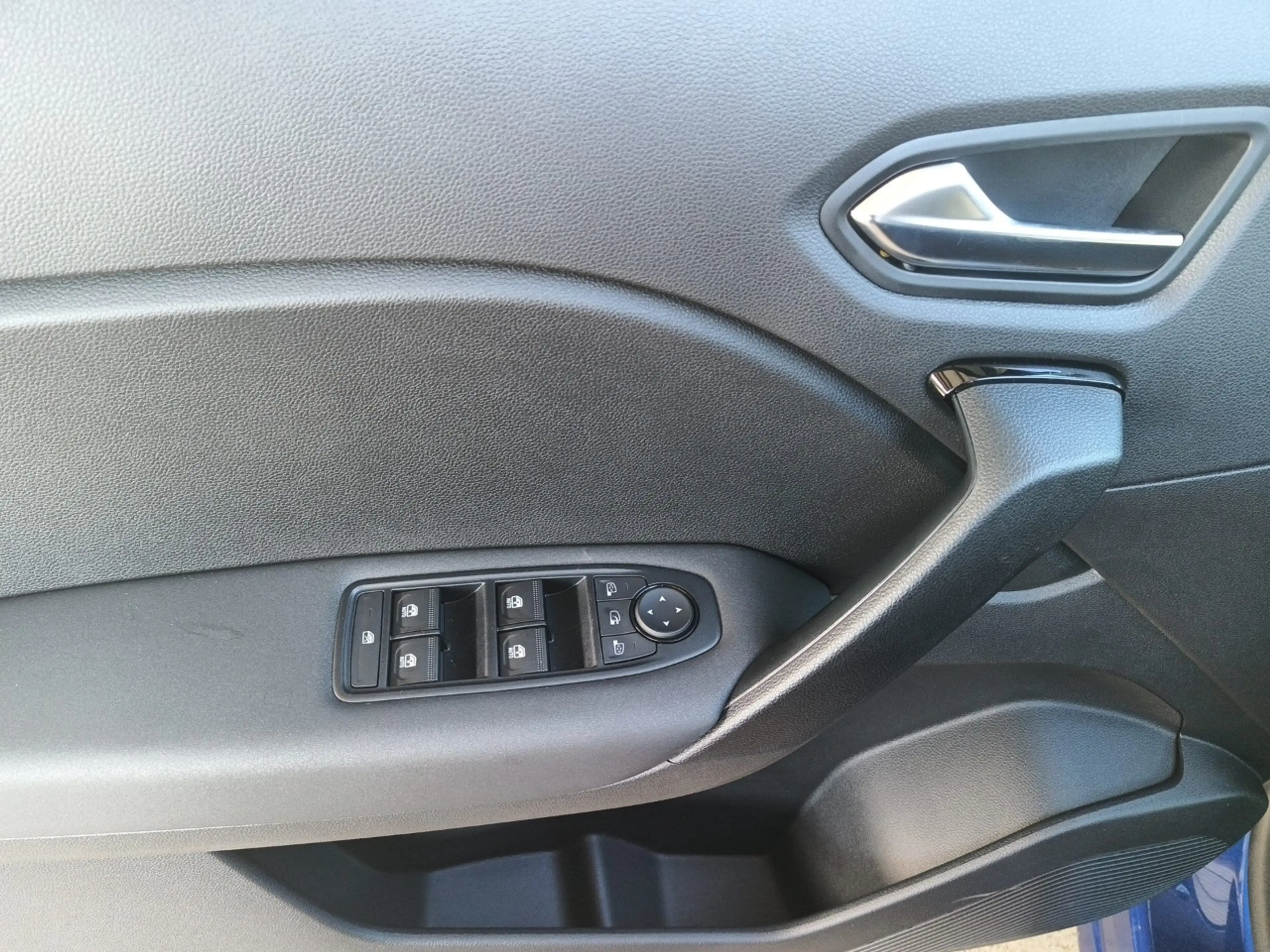 Mitsubishi Grandis Diamant Plus 1.3 T-Benziner 6-Gang — photo 13