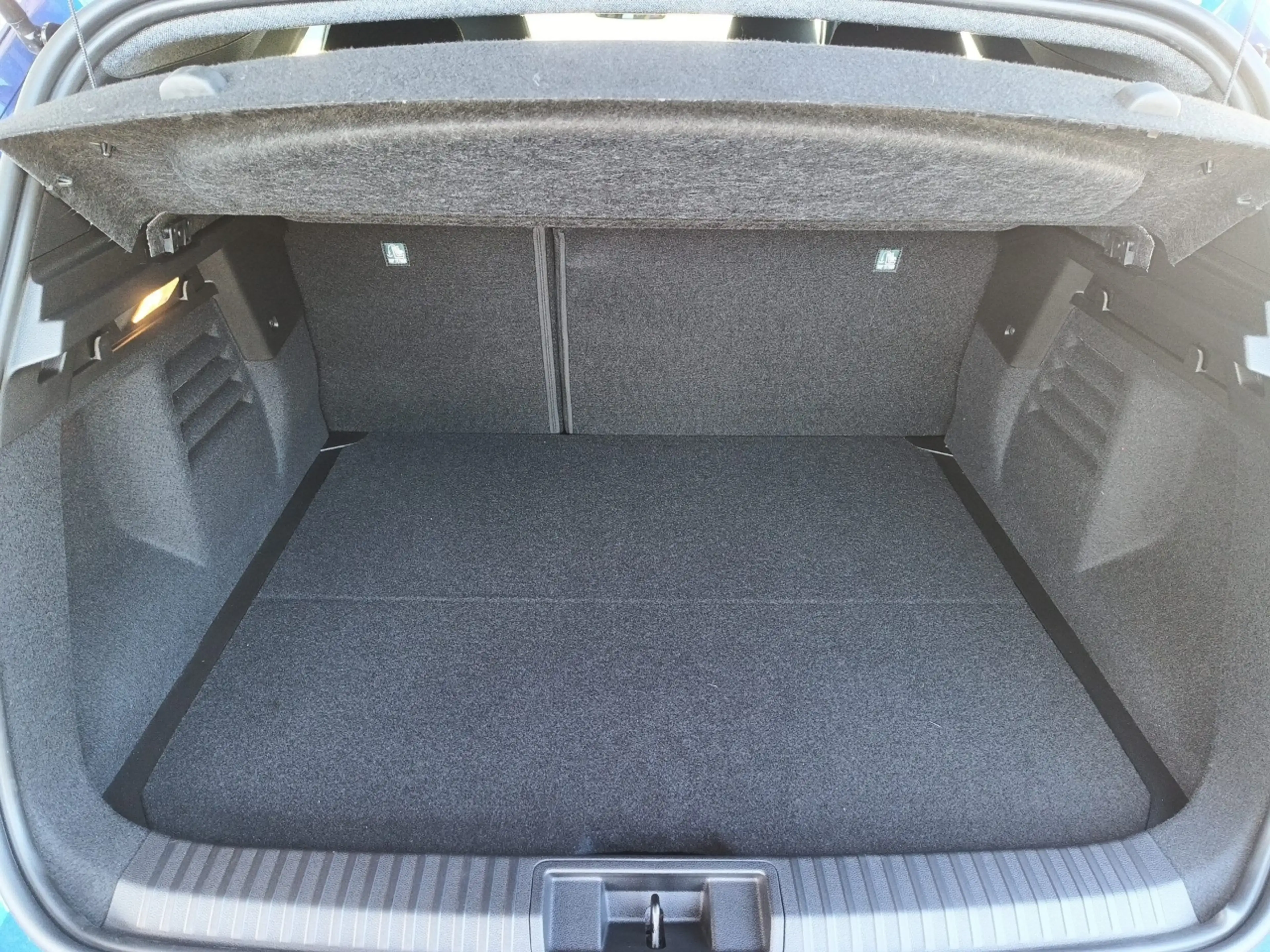 Mitsubishi Grandis Diamant Plus 1.3 T-Benziner 6-Gang — photo 11