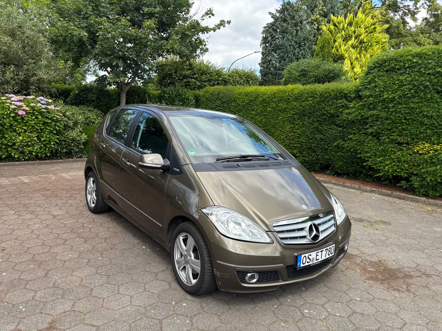 Mercedes-Benz A 180 A 180 Autotronic Avantgarde Brown - 1