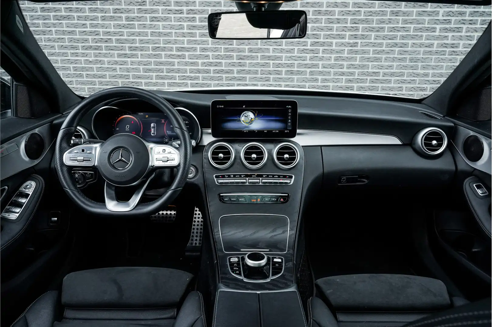 Mercedes-Benz C 180 Business Solution AMG | Panorama | Navigatie | Cam Weiß - 2