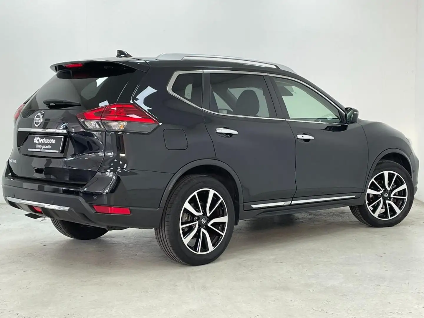 Nissan X-Trail 1.6 dCi 2WD Tekna Aut Nero - 2