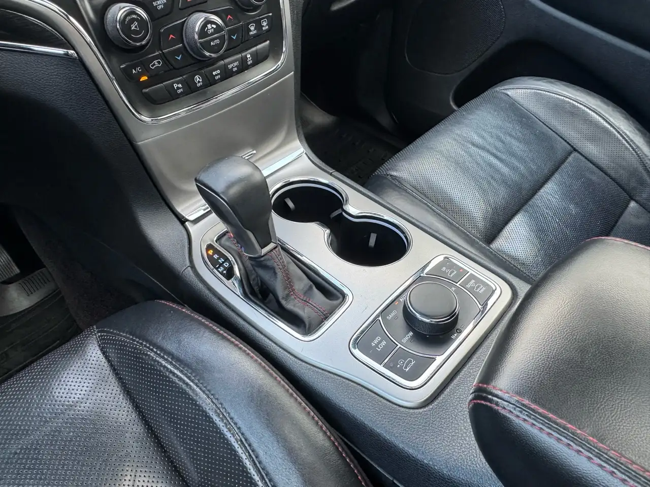 Jeep Grand Cherokee fotografie Jeep Grand Cherokee