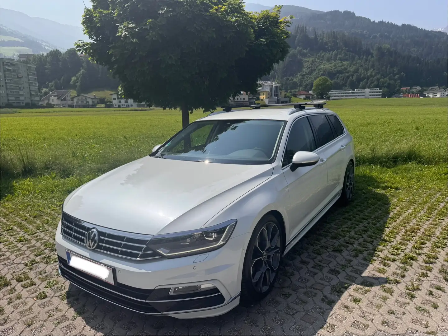 Volkswagen Passat Variant Highline 2,0 TDI SCR DSG Weiß - 2