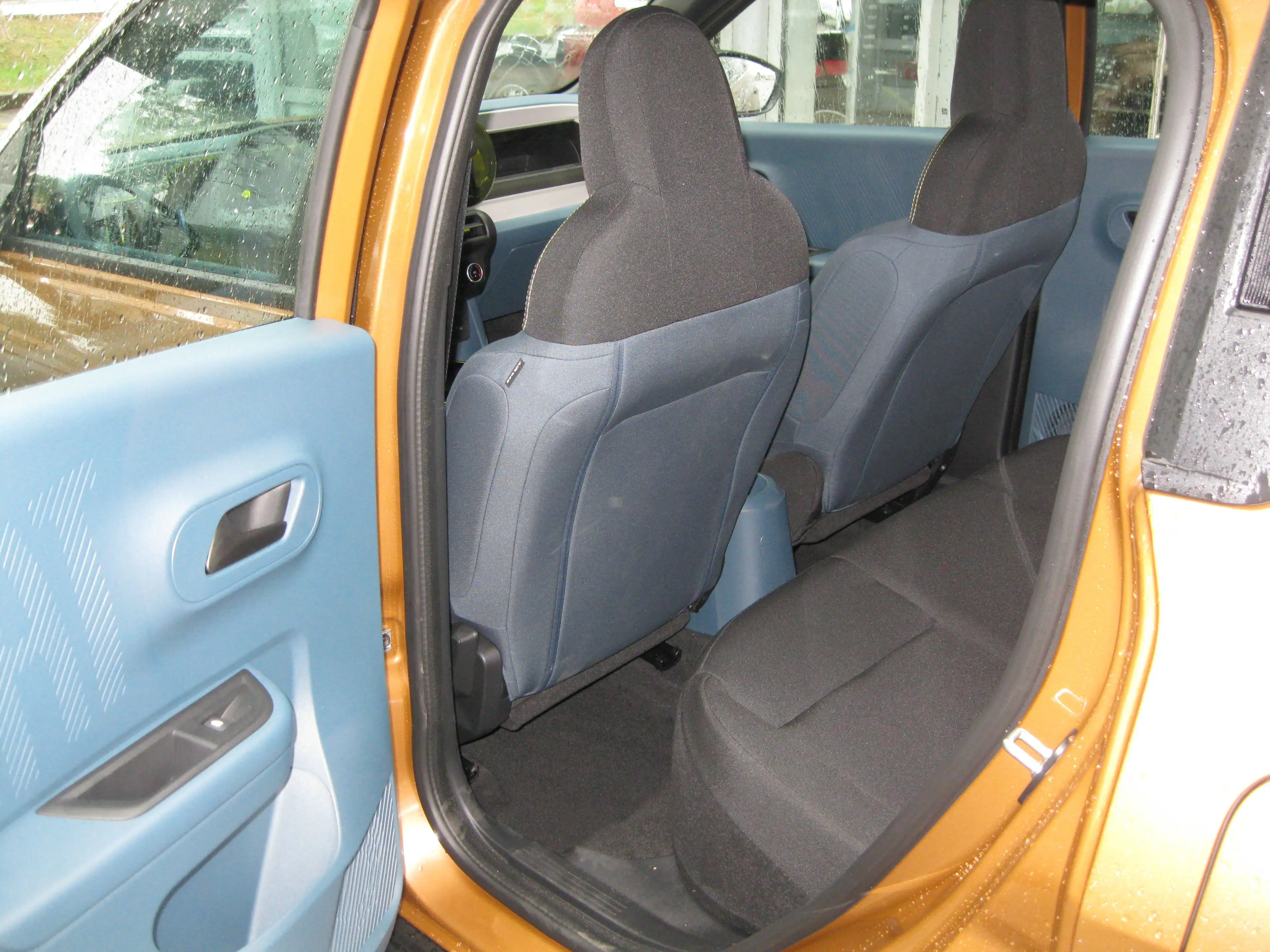 Fiat Grande Panda ICON Automatik 1.2 Hybrid 81 kW KLIMA-ZV-PDC-CARPLAY-ADNROID- — photo 6