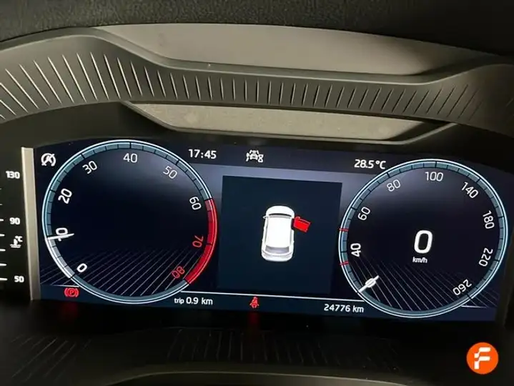 Škoda Karoq ACTIVE 1.0 TSI 2022, foto 12