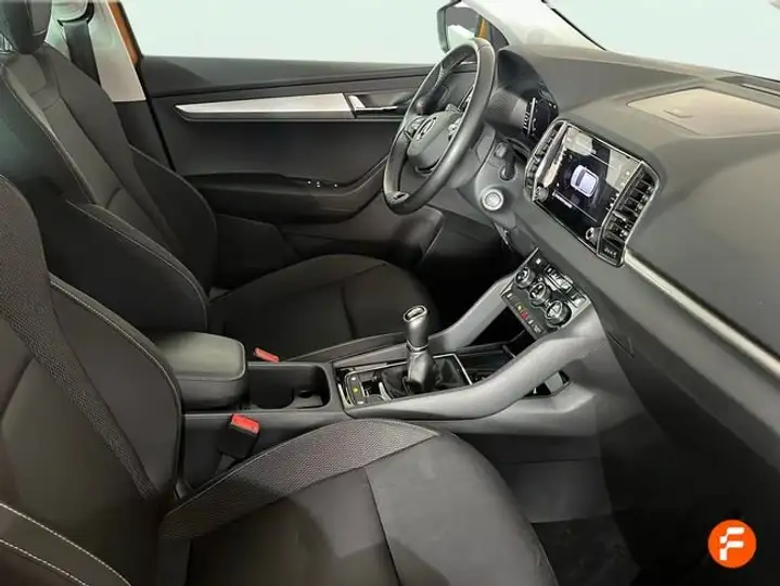 Škoda Karoq ACTIVE 1.0 TSI 2022, foto 16