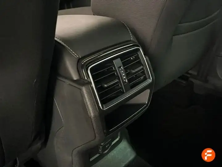 Škoda Karoq ACTIVE 1.0 TSI 2022, foto 20