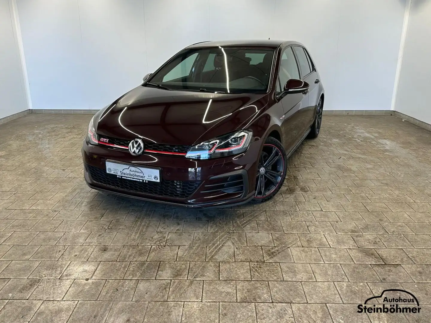 Volkswagen Golf GTI Performance 2.0TSI DSG LED NAV AHK DCC Red - 2