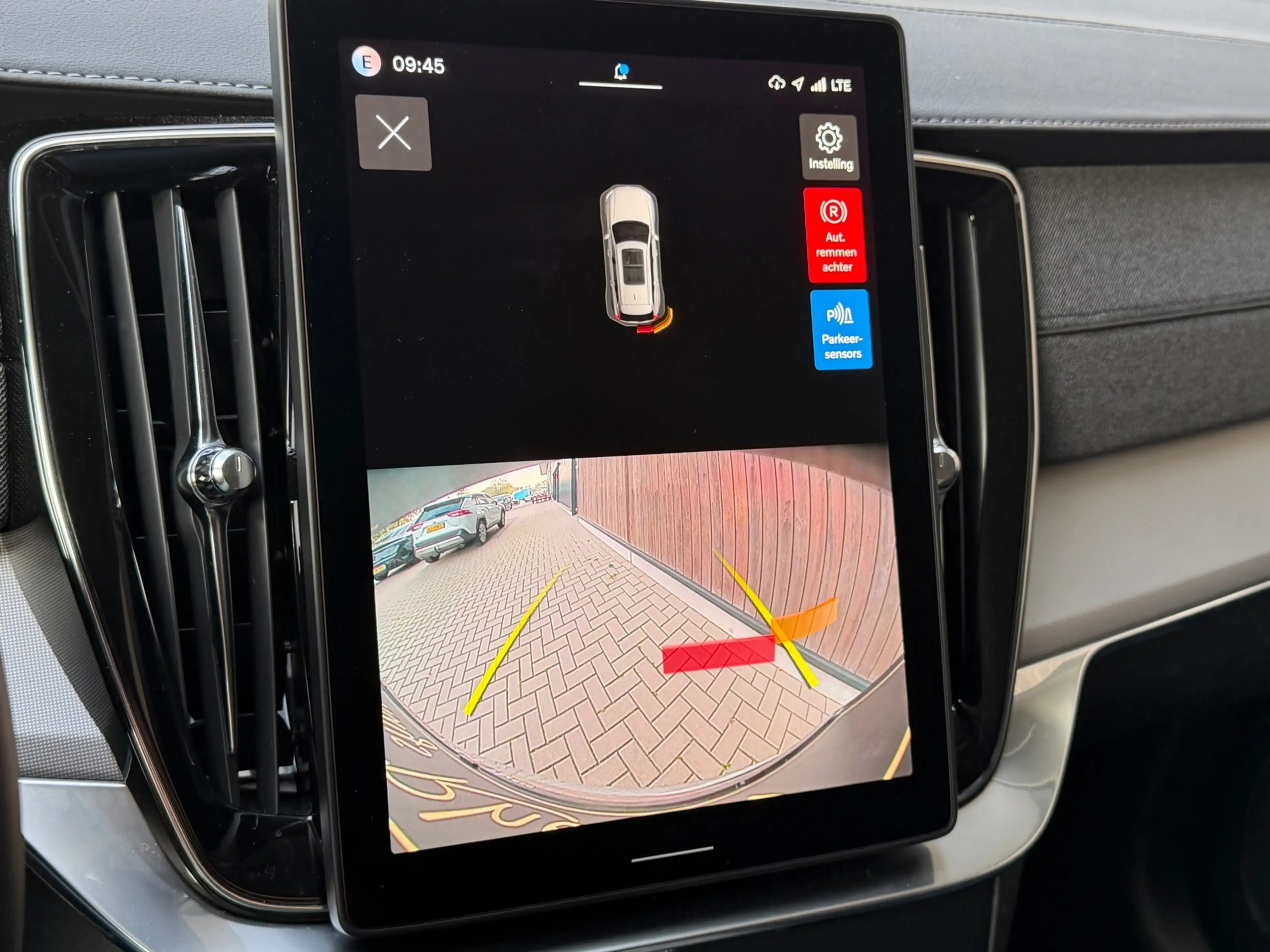 Volvo XC90 2.0 T8 Plug-in hybrid AWD Plus Bright / Facelift 2 — photo 38