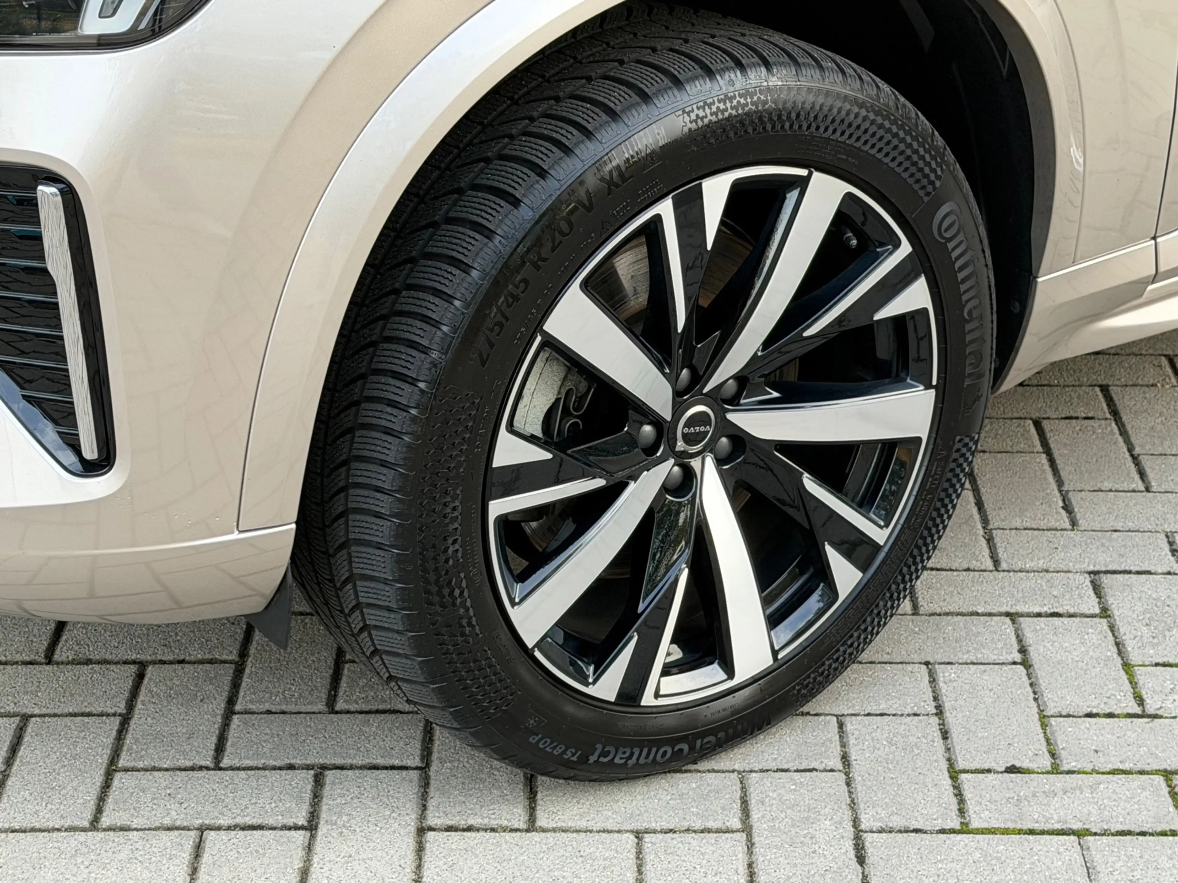Volvo XC90 2.0 T8 Plug-in hybrid AWD Plus Bright / Facelift 2 — photo 7