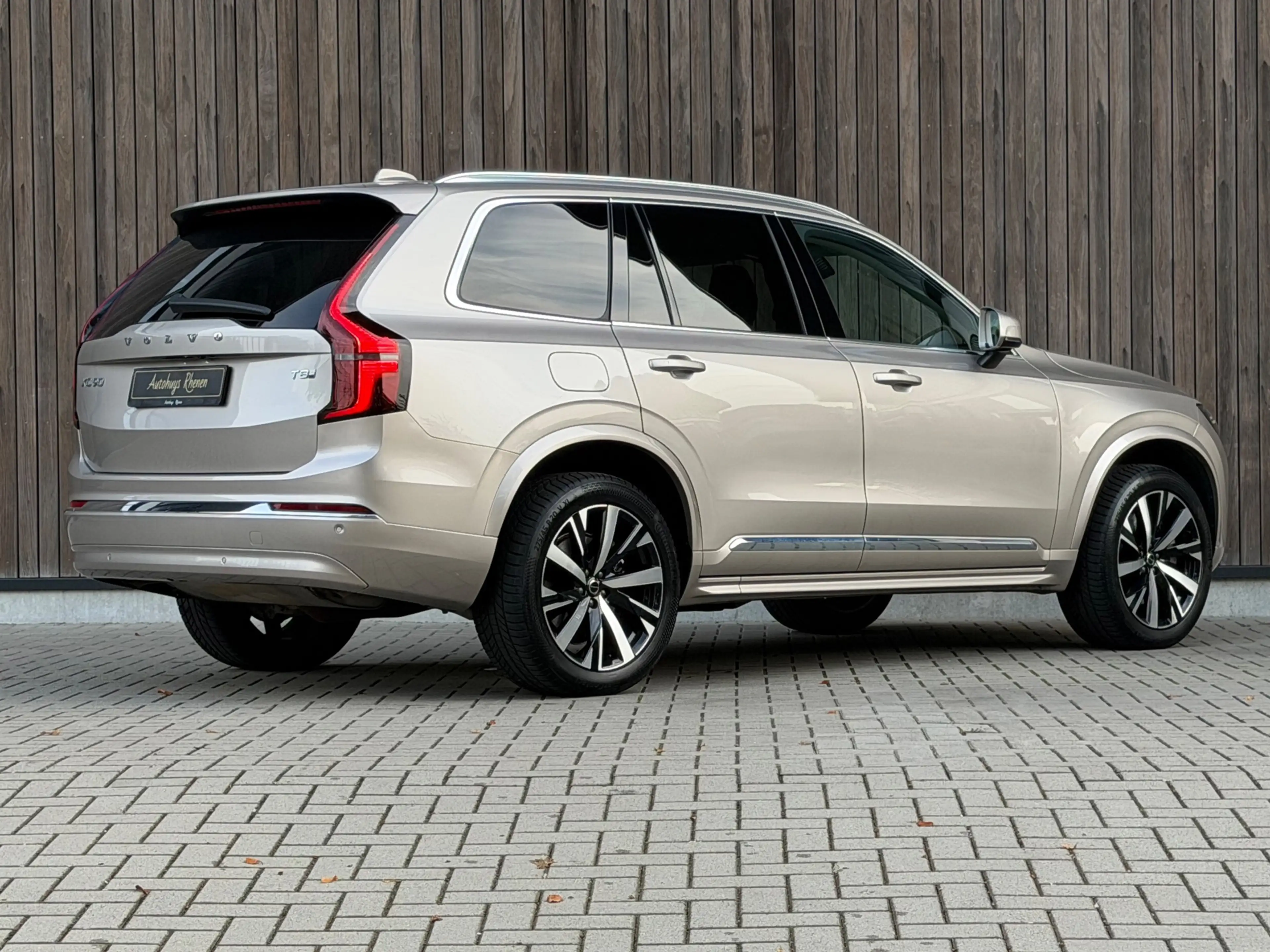 Volvo XC90 2.0 T8 Plug-in hybrid AWD Plus Bright / Facelift 2 — photo 40
