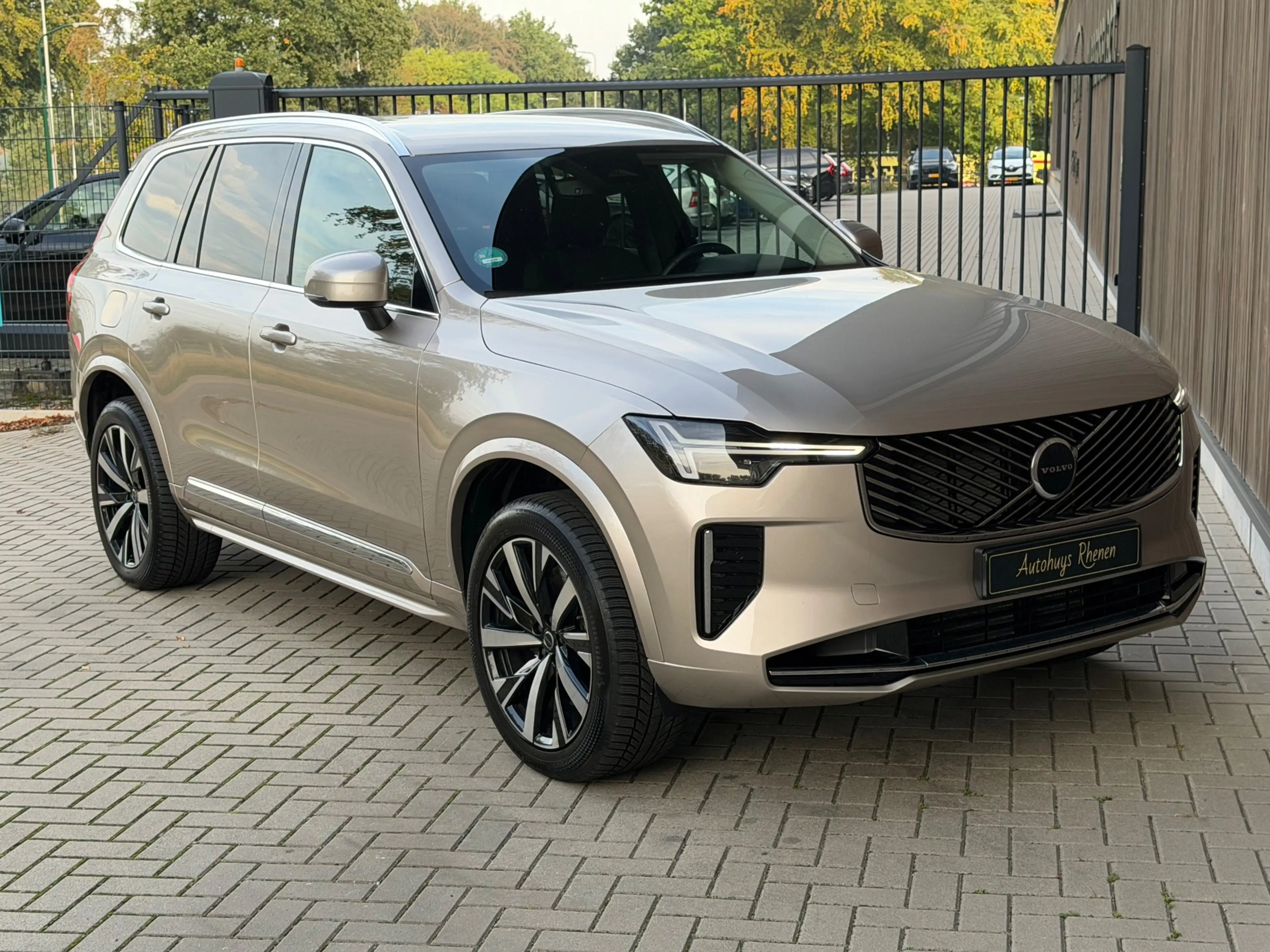Volvo XC90 2.0 T8 Plug-in hybrid AWD Plus Bright / Facelift 2 — photo 47