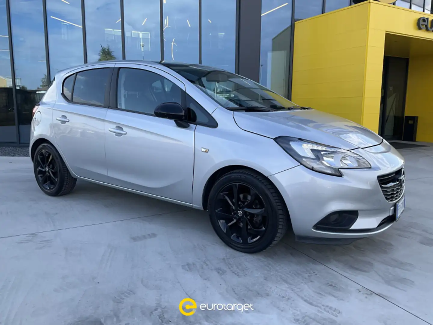 Opel Corsa 1.4 5 porte Black Edition Grigio - 1