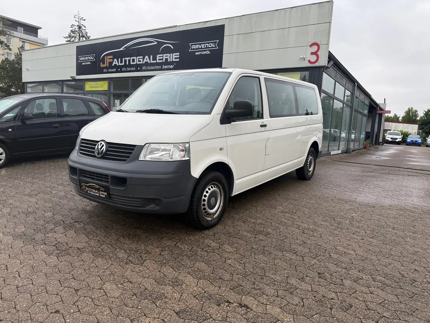 Volkswagen T5 Caravelle Kombi lang"2.HAND"9sitzer"AHK" Weiß - 1