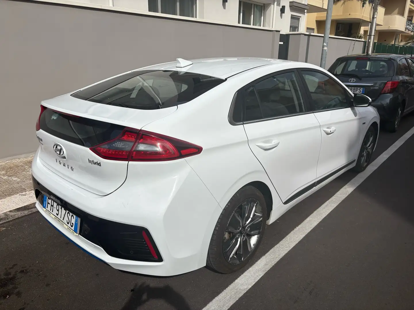 Hyundai IONIQ 1.6 hybrid Comfort 6dct Alb - 2