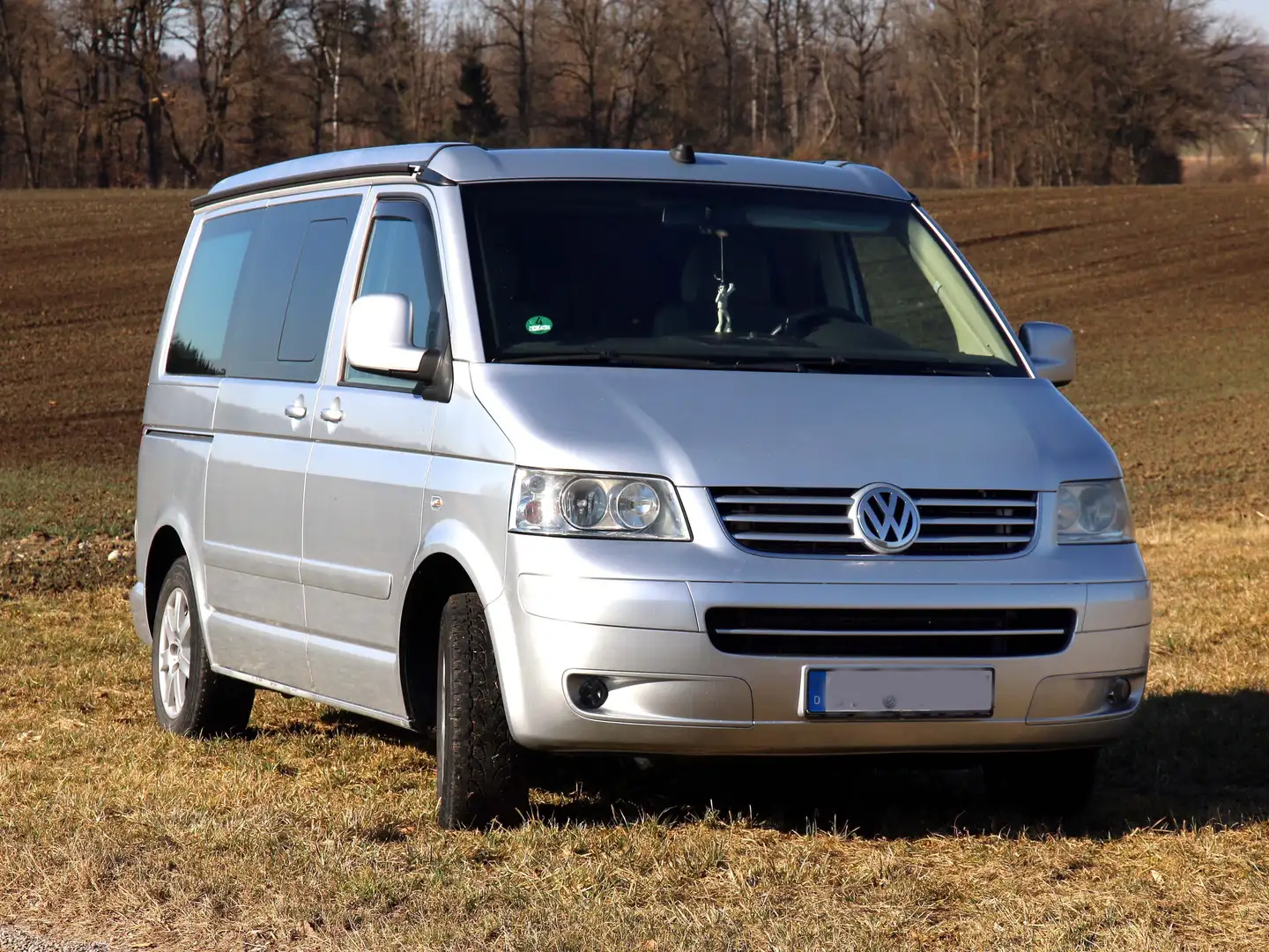 Volkswagen T5 California Küche, Hubdach, ATM, neues Getriebe, AHK, ALU Zilver - 2