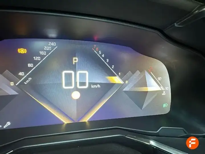 DS 7 Crossback 2020, foto 15