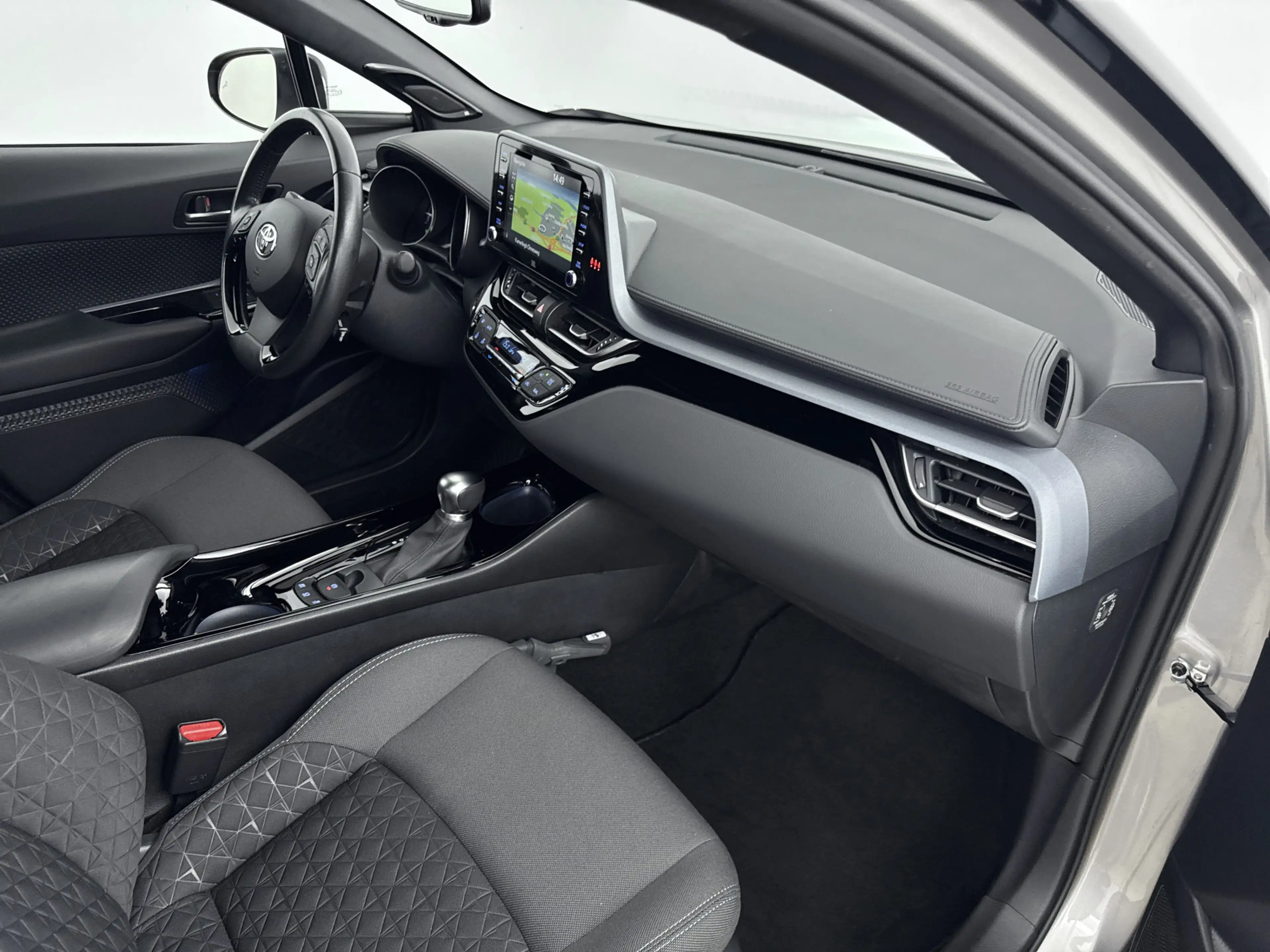 Toyota C-HR 1.8 Hybrid Style | Navi | Stoelverwarming | Lichtm — photo 6