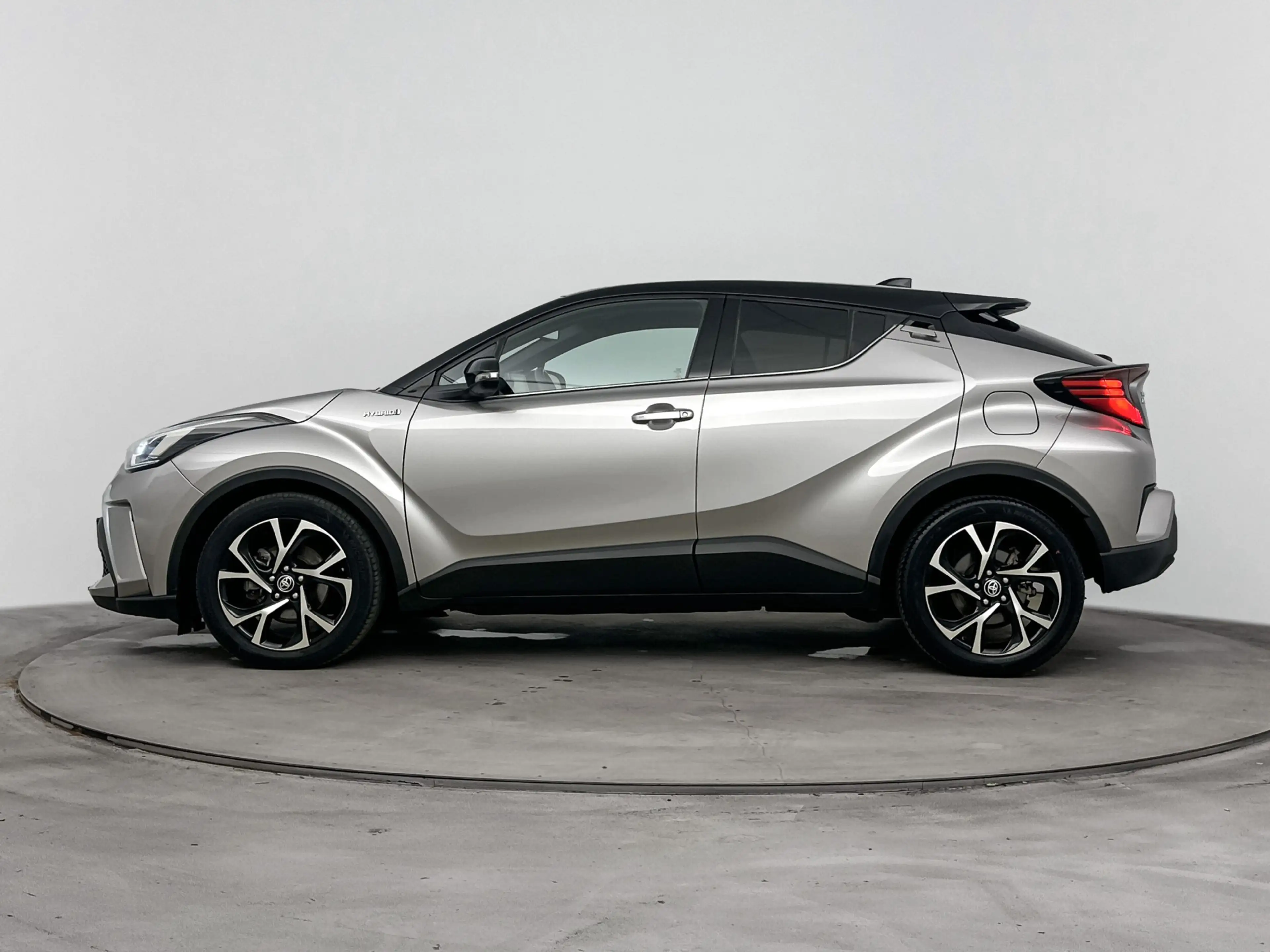 Toyota C-HR 1.8 Hybrid Style | Navi | Stoelverwarming | Lichtm — photo 3