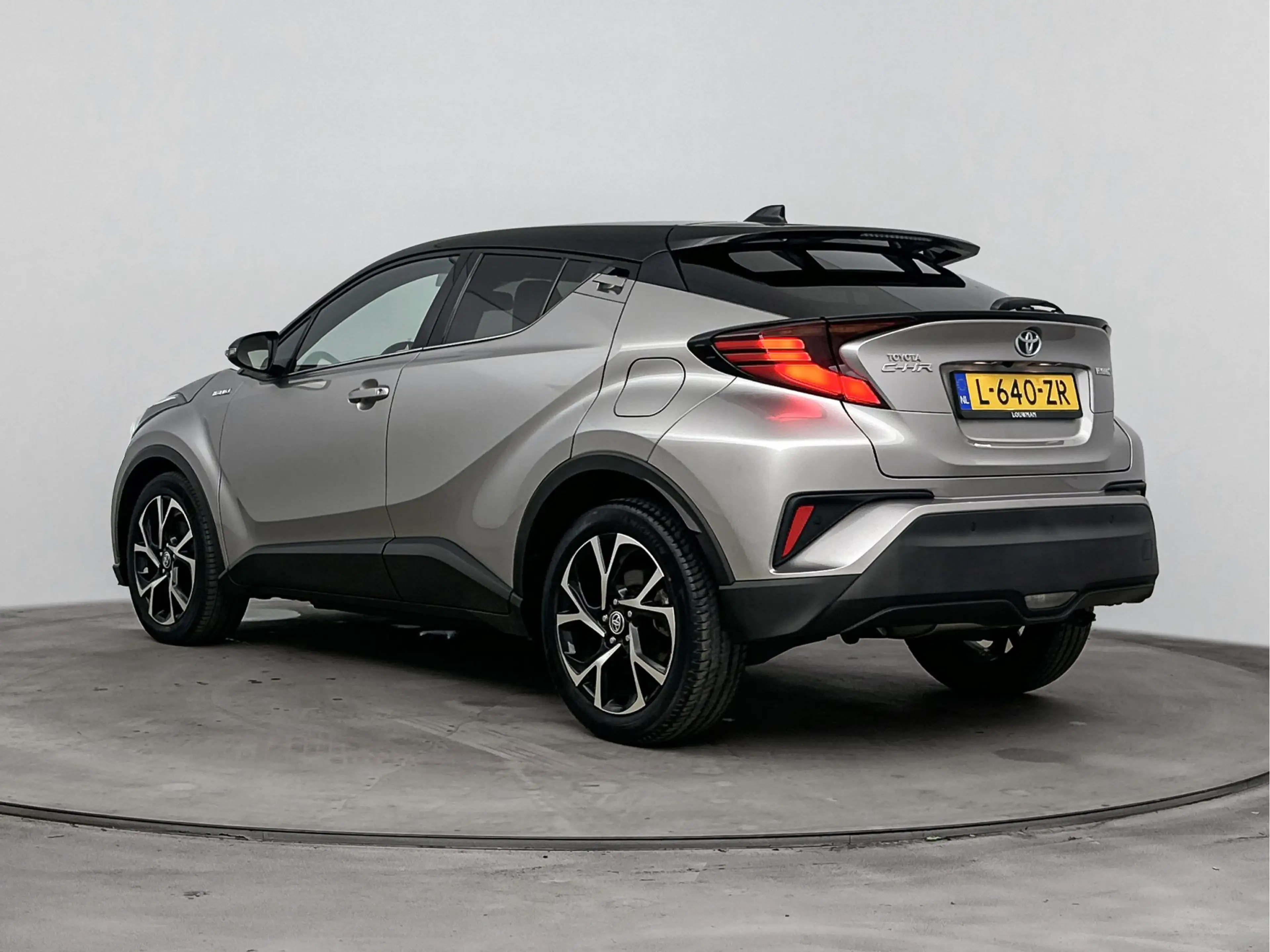 Toyota C-HR 1.8 Hybrid Style | Navi | Stoelverwarming | Lichtm — photo 13