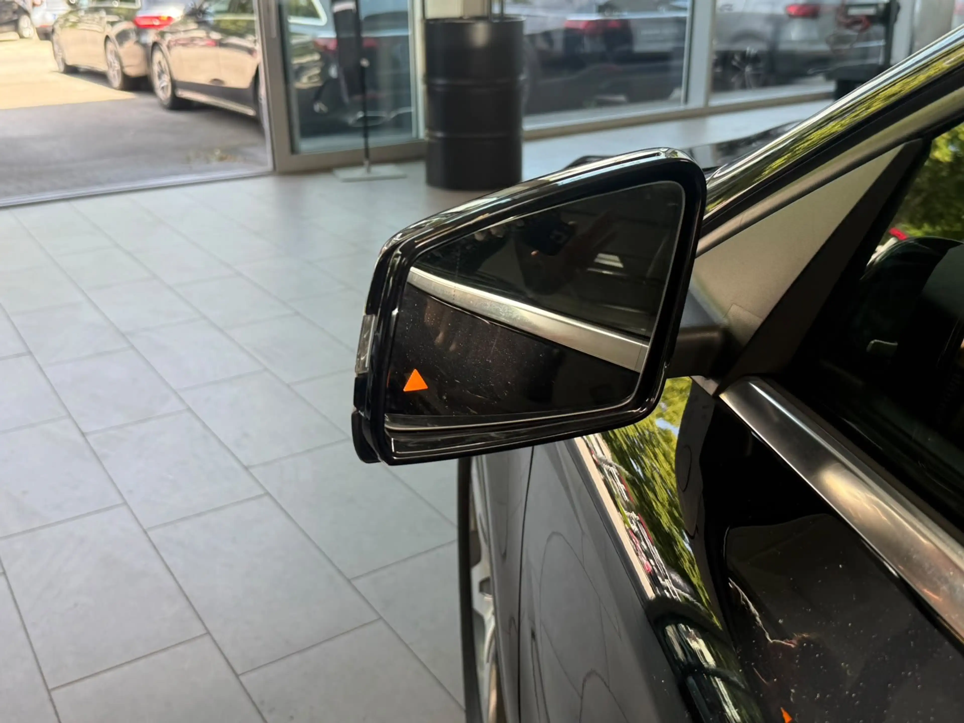 Mercedes-Benz GLA 220 4M AMG+PANO+HARMAN / NUR AN GEWERBE! — photo 8