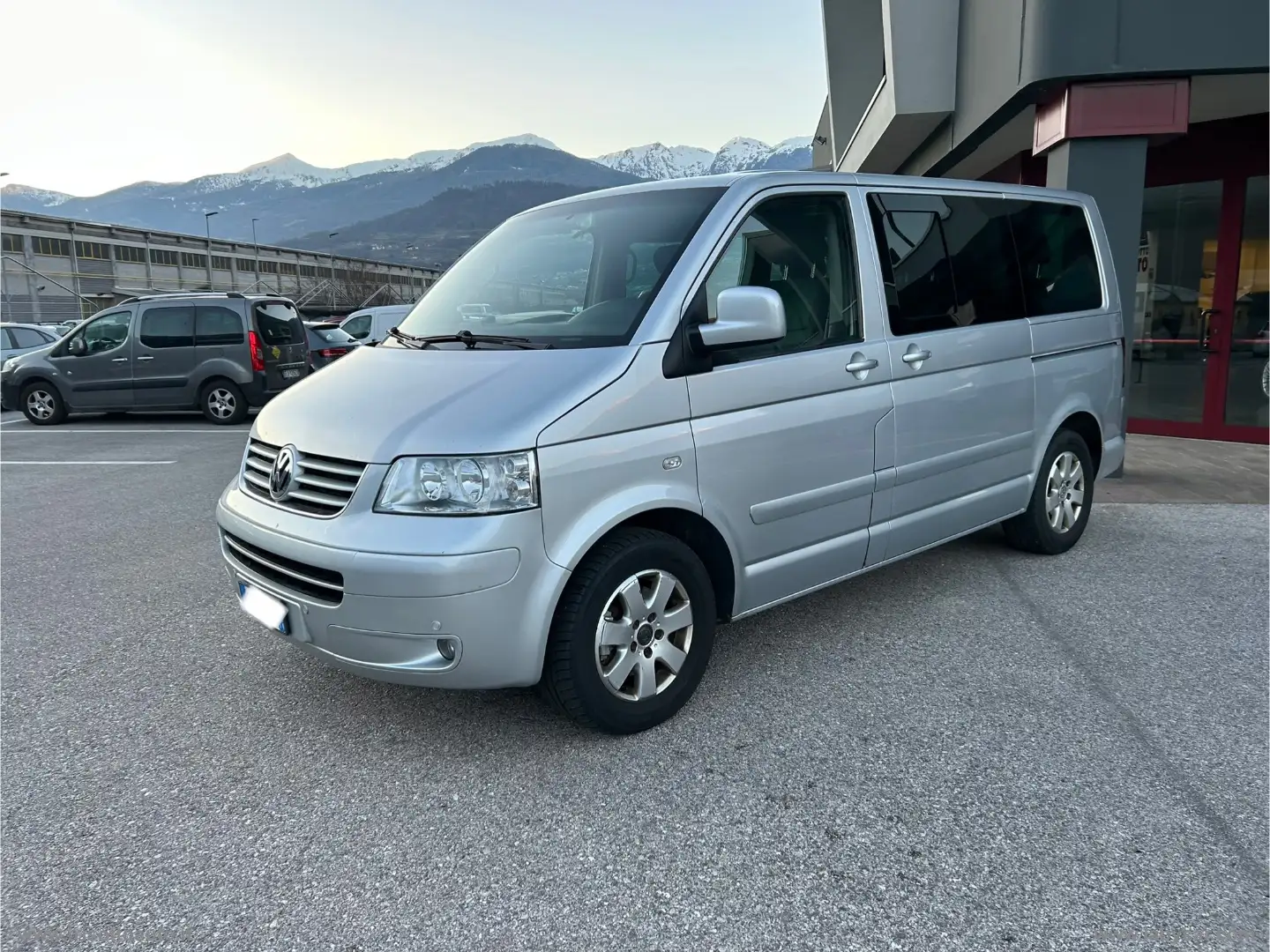 Volkswagen T5 Multivan 2.5 TDI 174CV Comfortline Argento - 2