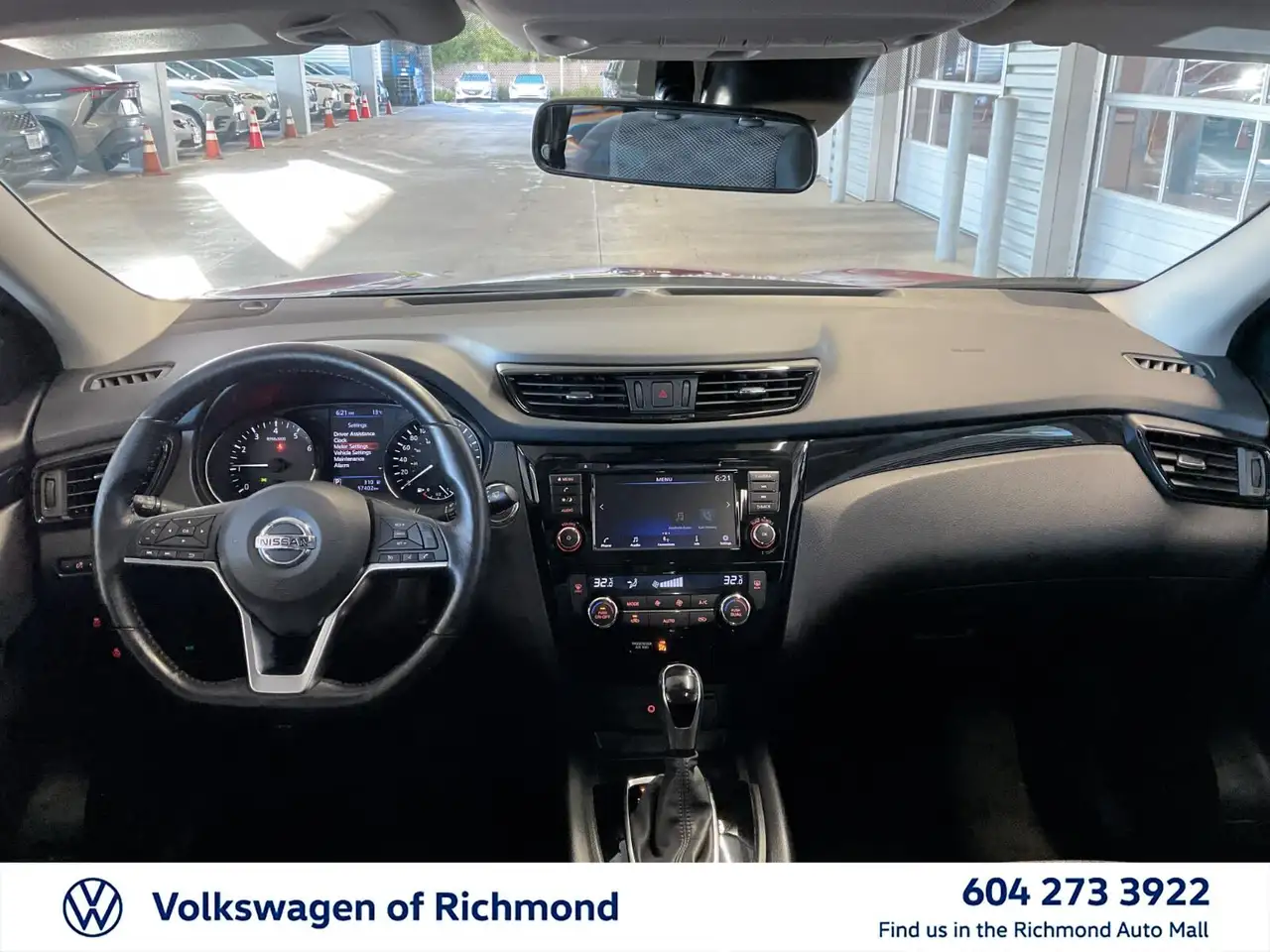 Nissan Qashqai снимка Nissan Qashqai