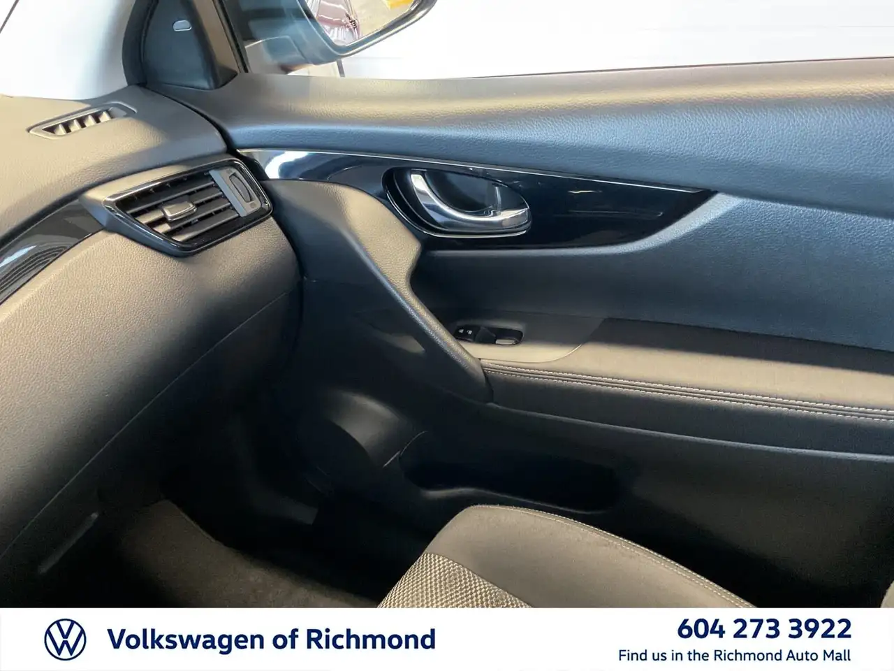 Nissan Qashqai снимка Nissan Qashqai