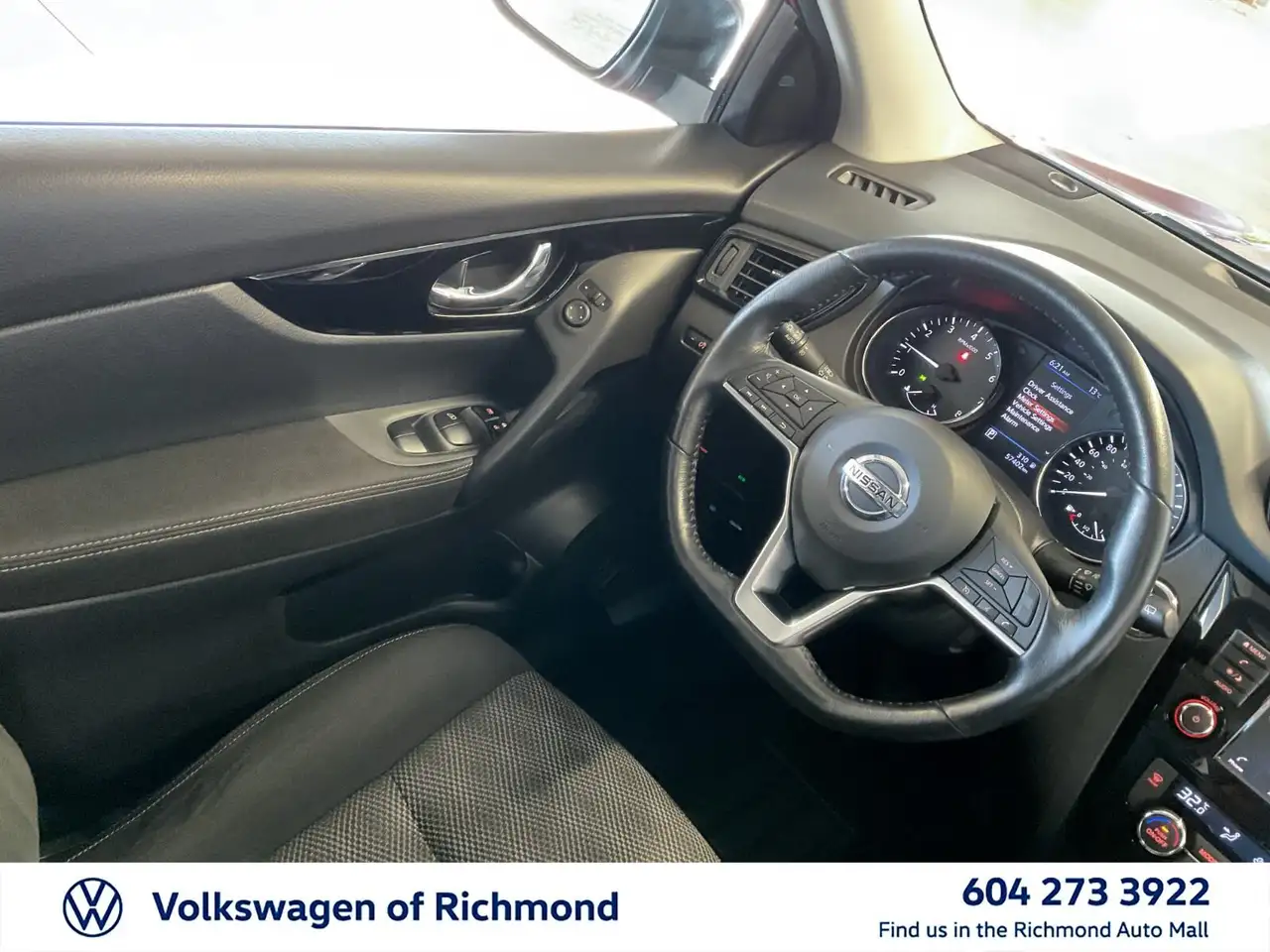Nissan Qashqai снимка Nissan Qashqai