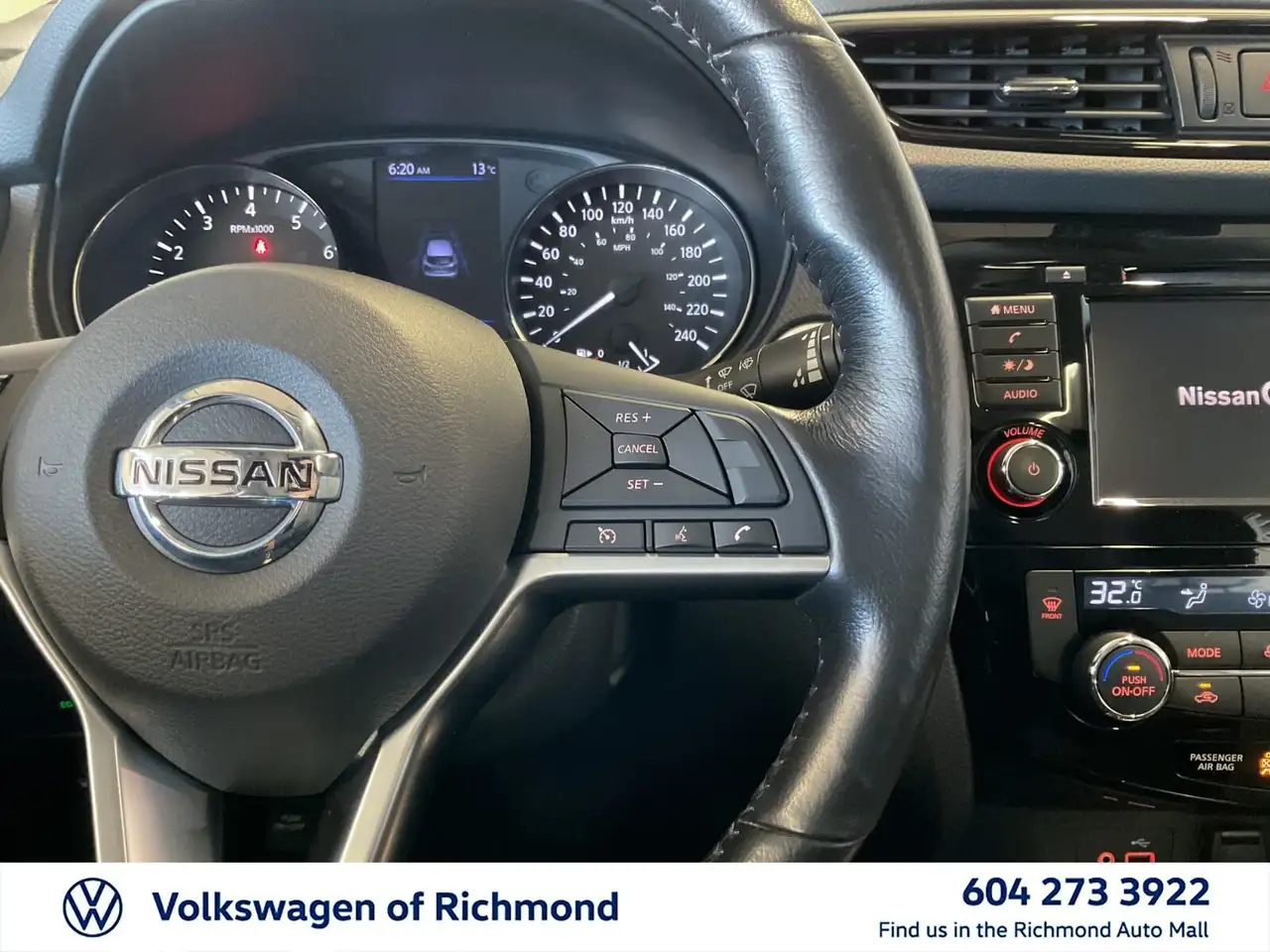 Nissan Qashqai снимка Nissan Qashqai