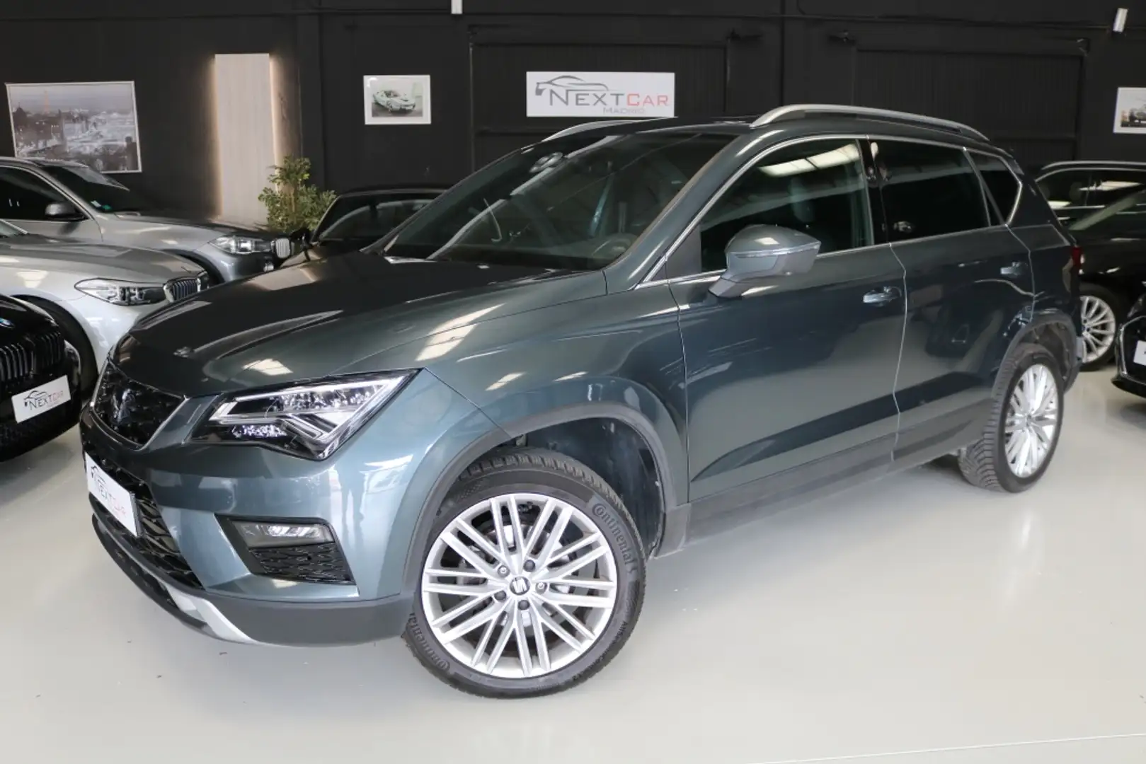 SEAT Ateca 1.5 EcoTSI S&S Xcellence Adventure DSG Grijs - 1
