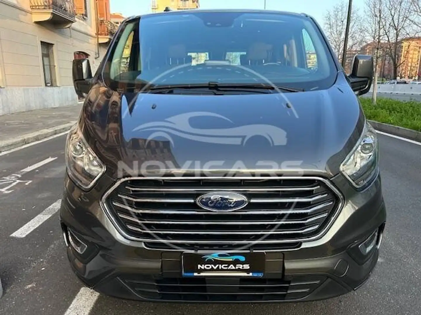 Ford Tourneo Custom 310 2.0 tdci 170cv Titanium L1H1 auto E6.2 Сірий - 2
